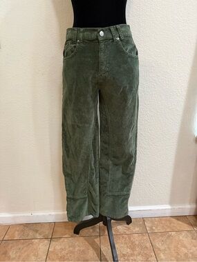 We The Free Good luck Cord Pants Corduroy in Olive green color.Size 27